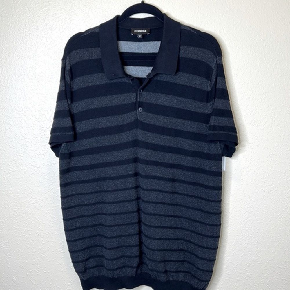 EXPRESS MENS SWEATER SHORT SLEEVES BUTTONS AT NECK STRIPED PULLOVER